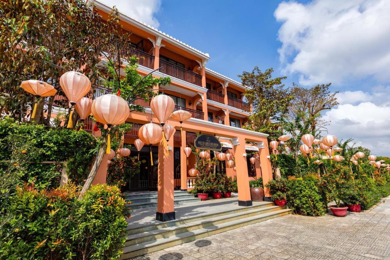 Allegro Hoi An . A Little Luxury Hotel & Spa מראה חיצוני תמונה The temple's main entrance